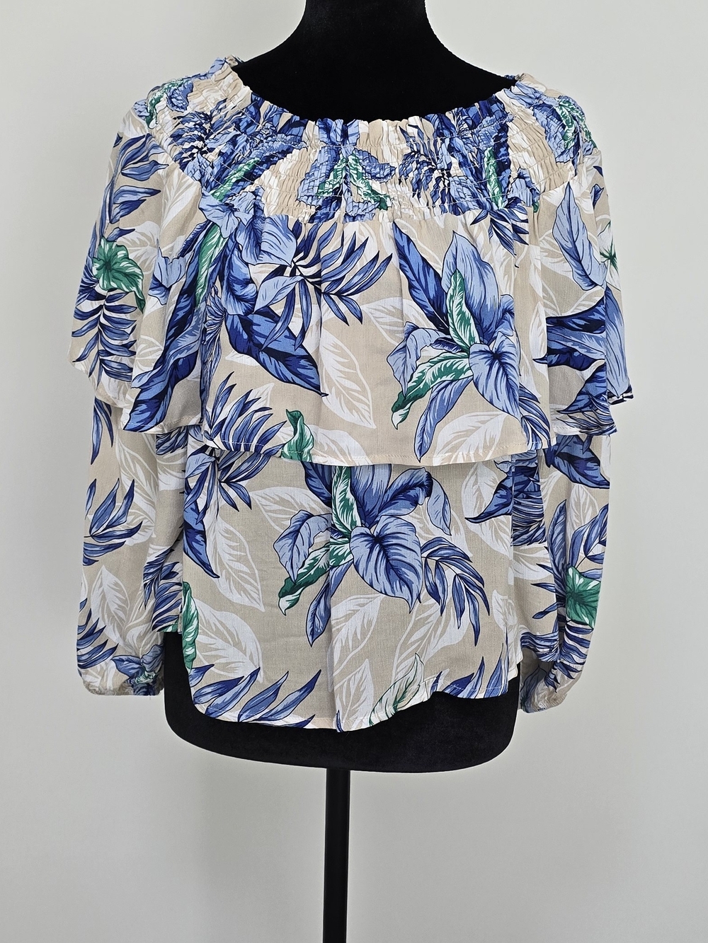 Cupio Cream Off-Shoulder Tropical Print Blouse with Blue & Green Leaves